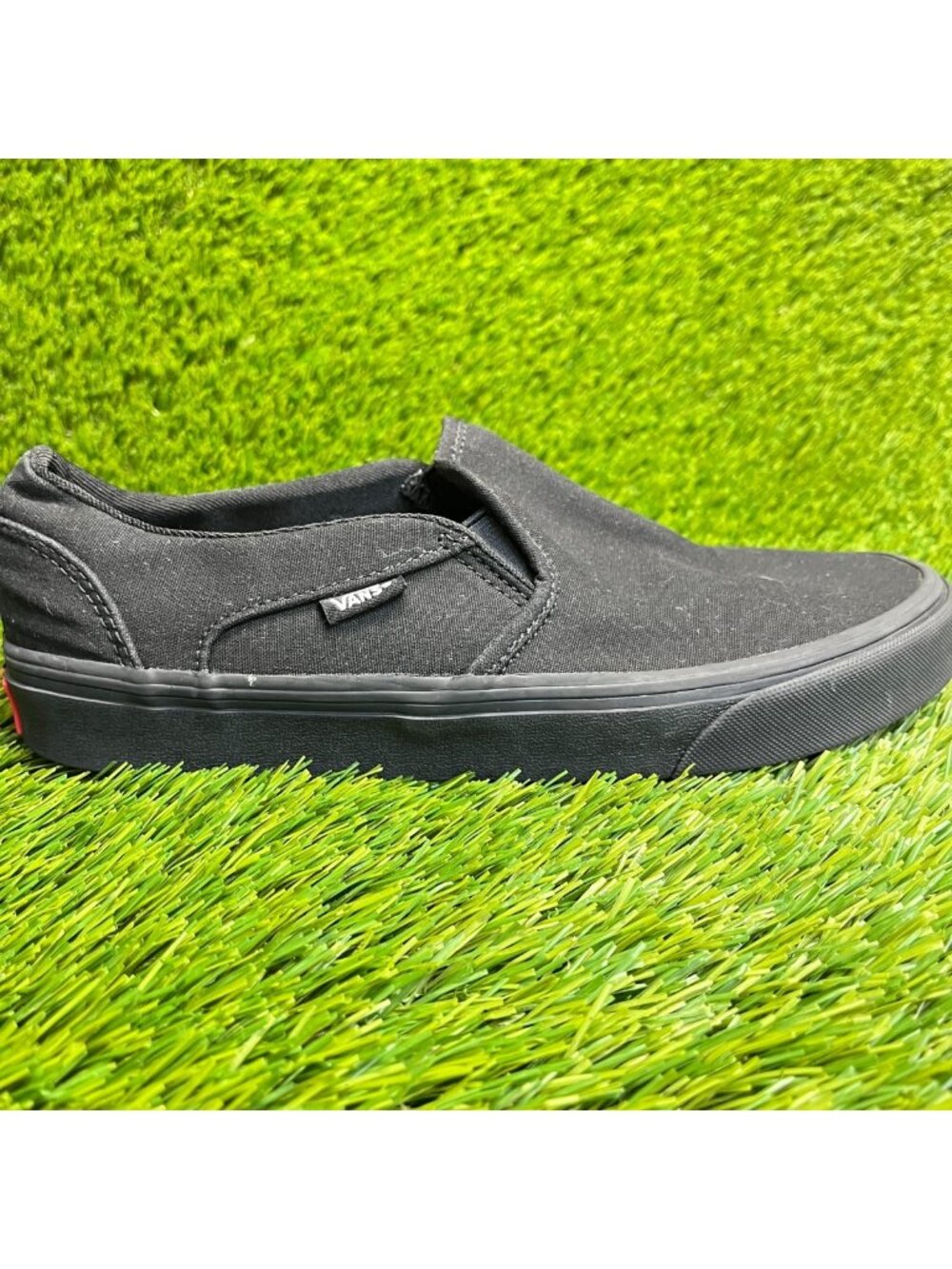 Vans Asher Womens Size 9.5 Black Gum Athletic Skateboard Slip-On Shoes Sneakers